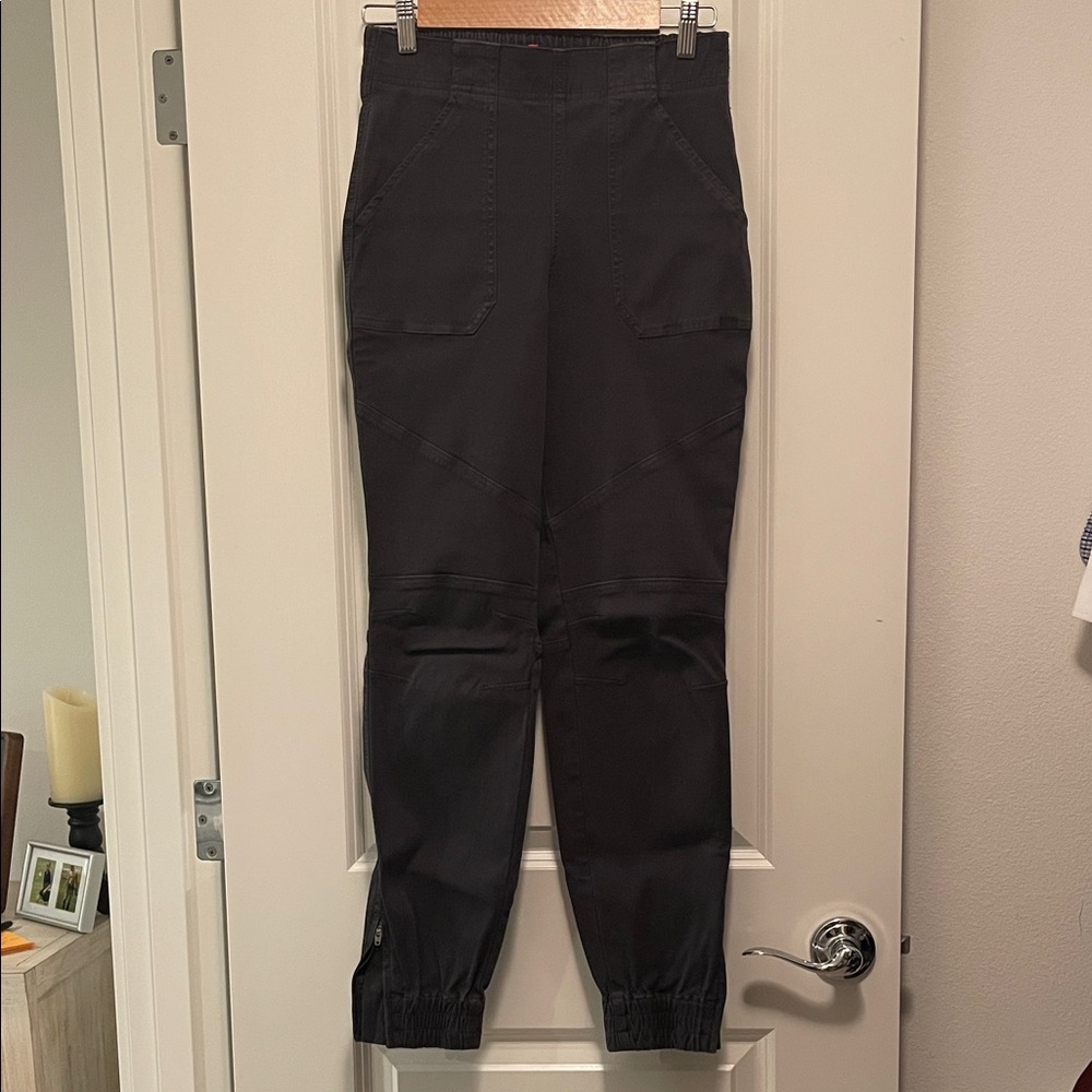 Spanx Dark Grey Jogger Pants Size Small